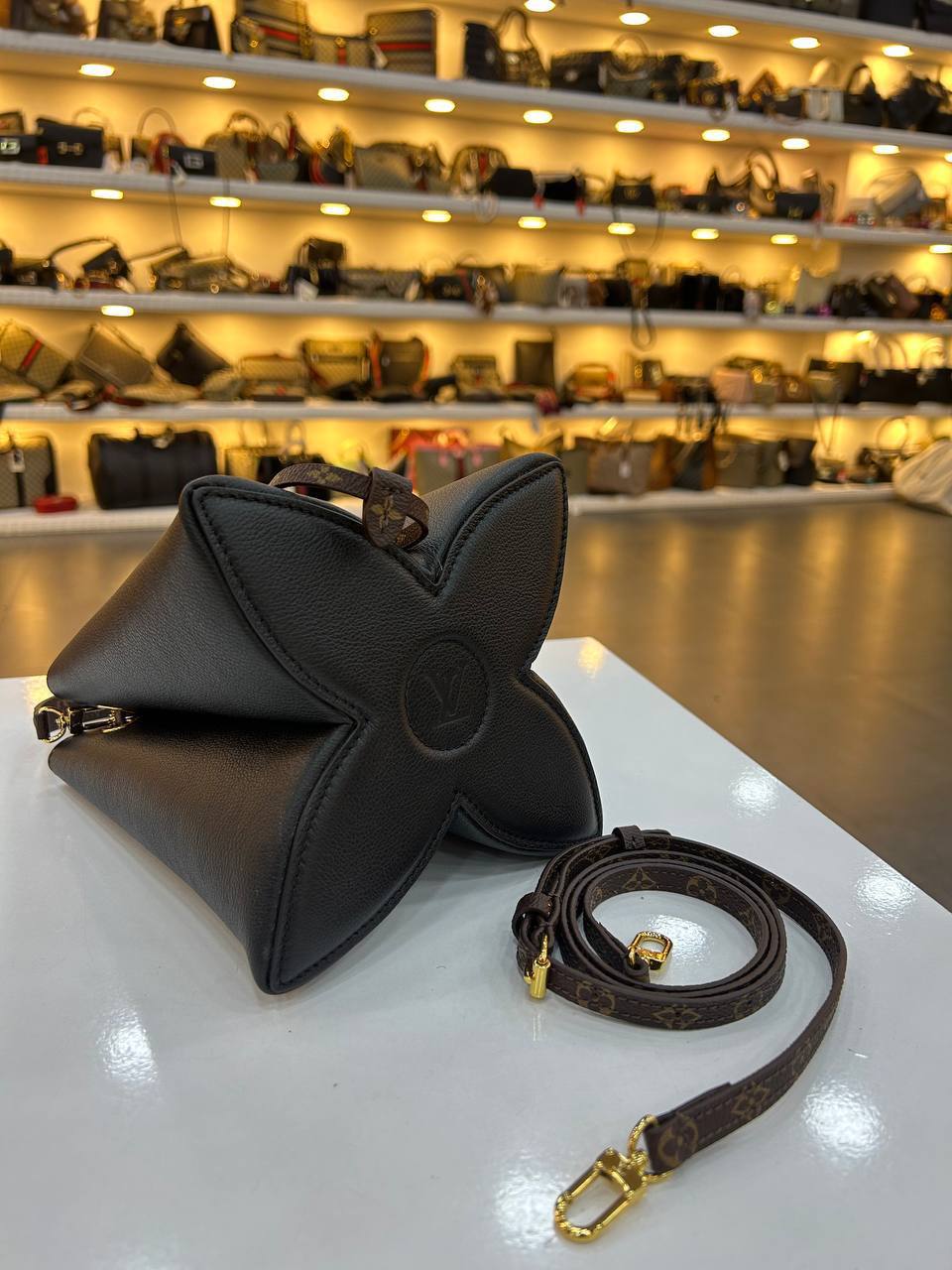 Louıs Vuıtton İthal Kadın Deri Çanta