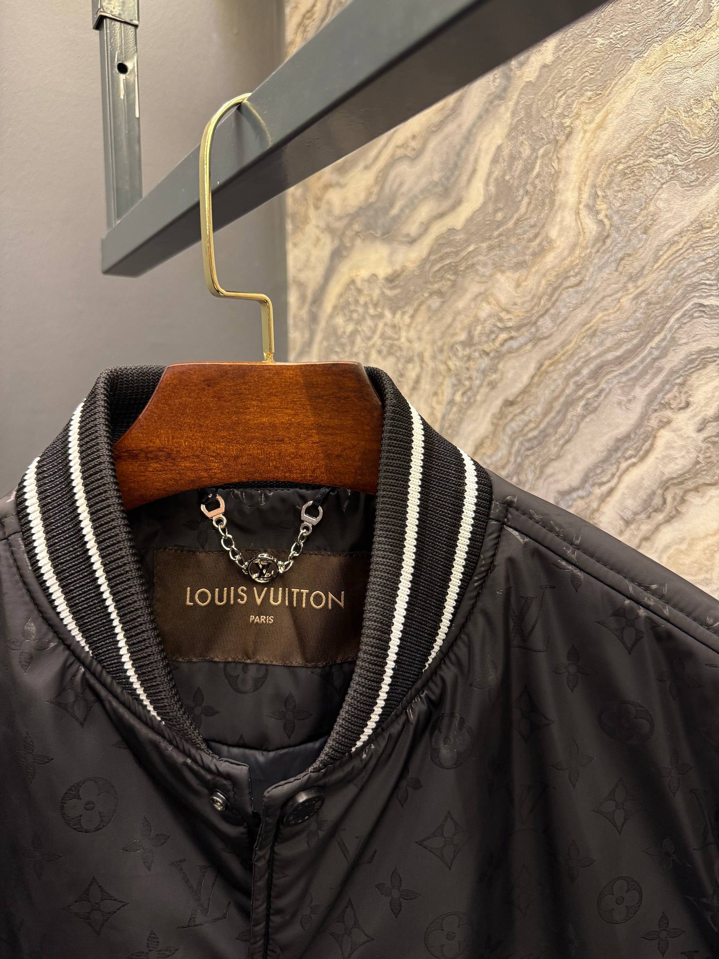 Louıs Vuıtton İthal Mont