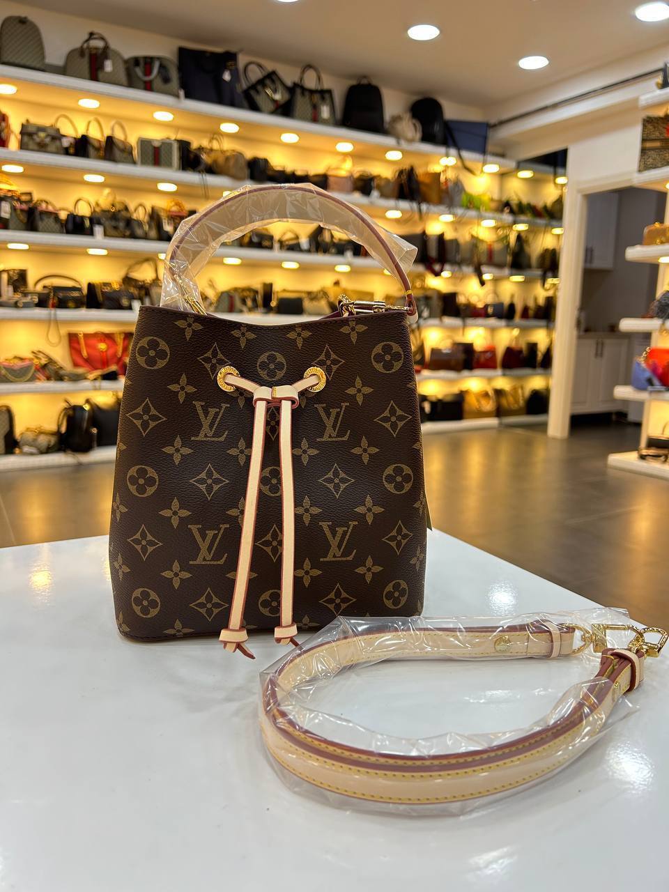 Louıs Vuıtton İthal Kadın Deri Çanta